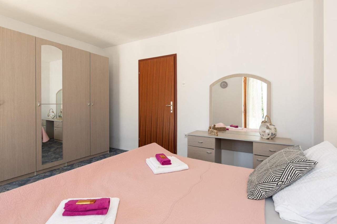 Apartment Lora Crikvenica Eksteriør bilde