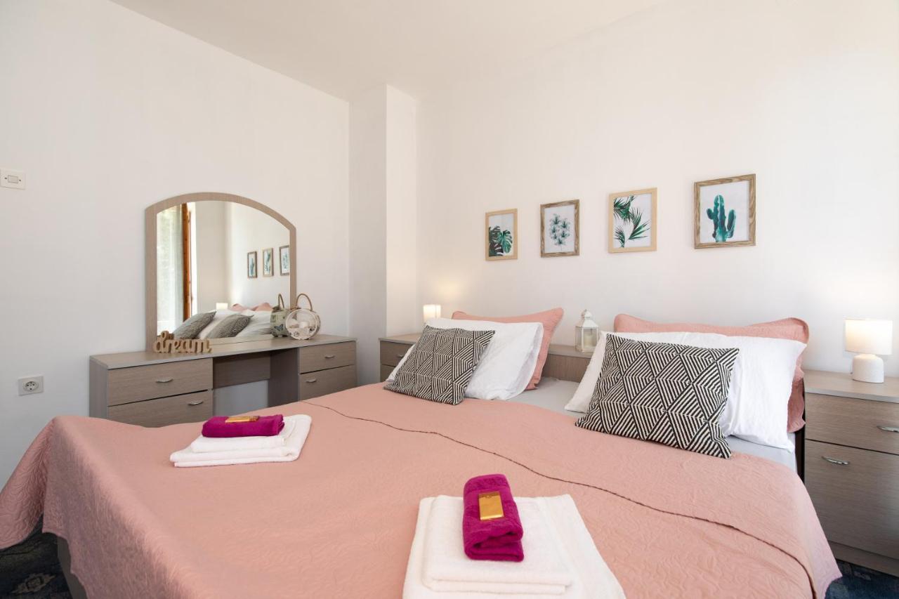 Apartment Lora Crikvenica Eksteriør bilde
